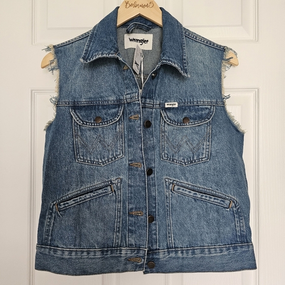 Wrangler X Free People Shrunken Denim Vest Sleeveless Raw Hem Leaving Town Sz M - Picture 4 of 17